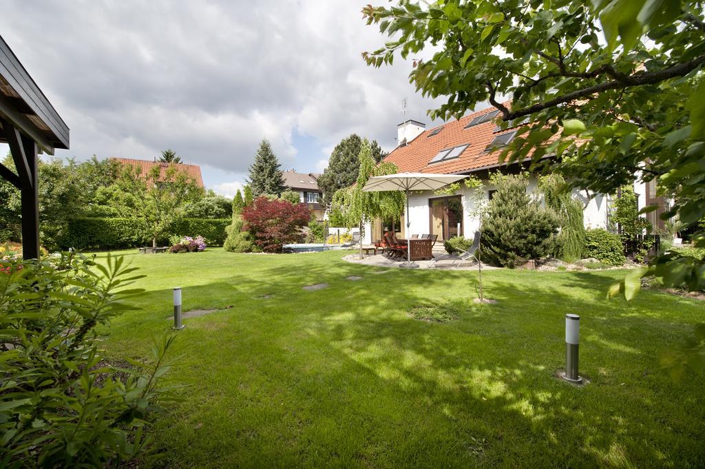 A. V. Pension Praha Exterior photo